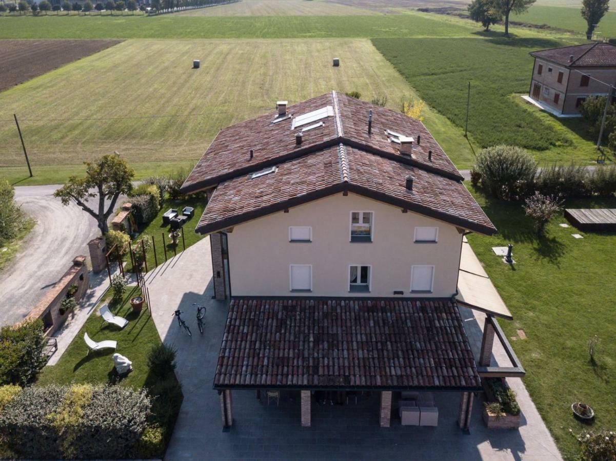 Bed and Breakfast La Piccola Torre à Scandiano Extérieur photo